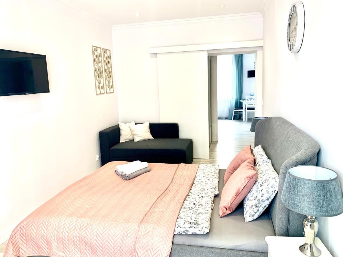 Apartamenty Sienkiewicza - Bezplatny Parking, Centrum, Park, Fv Kielce Bagian luar foto