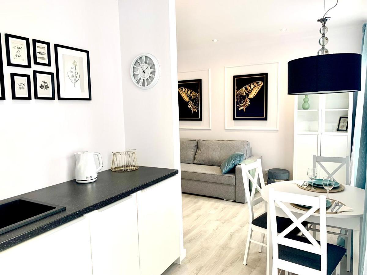 Apartamenty Sienkiewicza - Bezplatny Parking, Centrum, Park, Fv Kielce Bagian luar foto