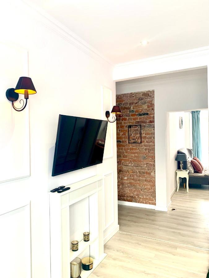 Apartamenty Sienkiewicza - Bezplatny Parking, Centrum, Park, Fv Kielce Bagian luar foto
