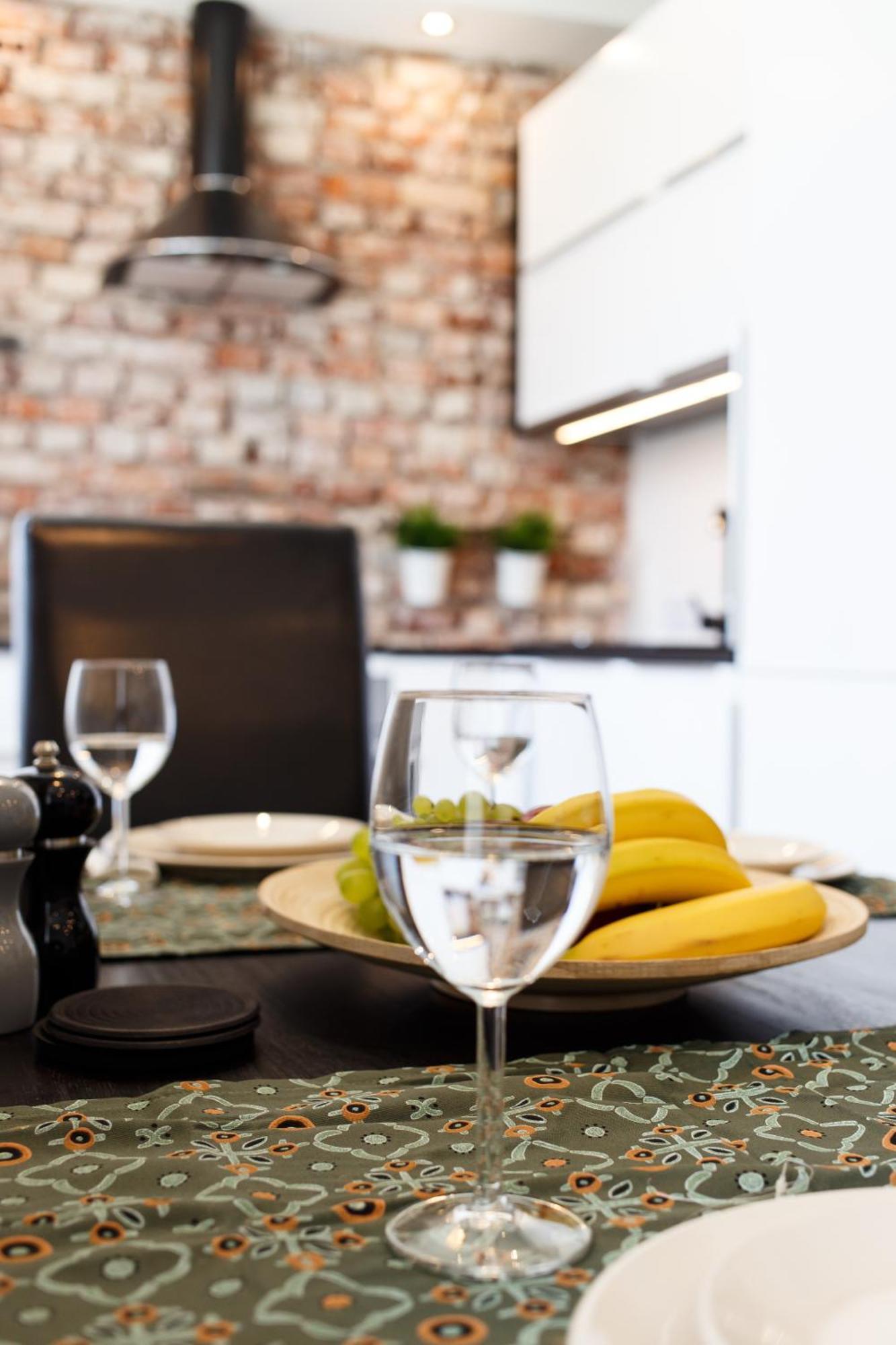 Apartamenty Sienkiewicza - Bezplatny Parking, Centrum, Park, Fv Kielce Bagian luar foto