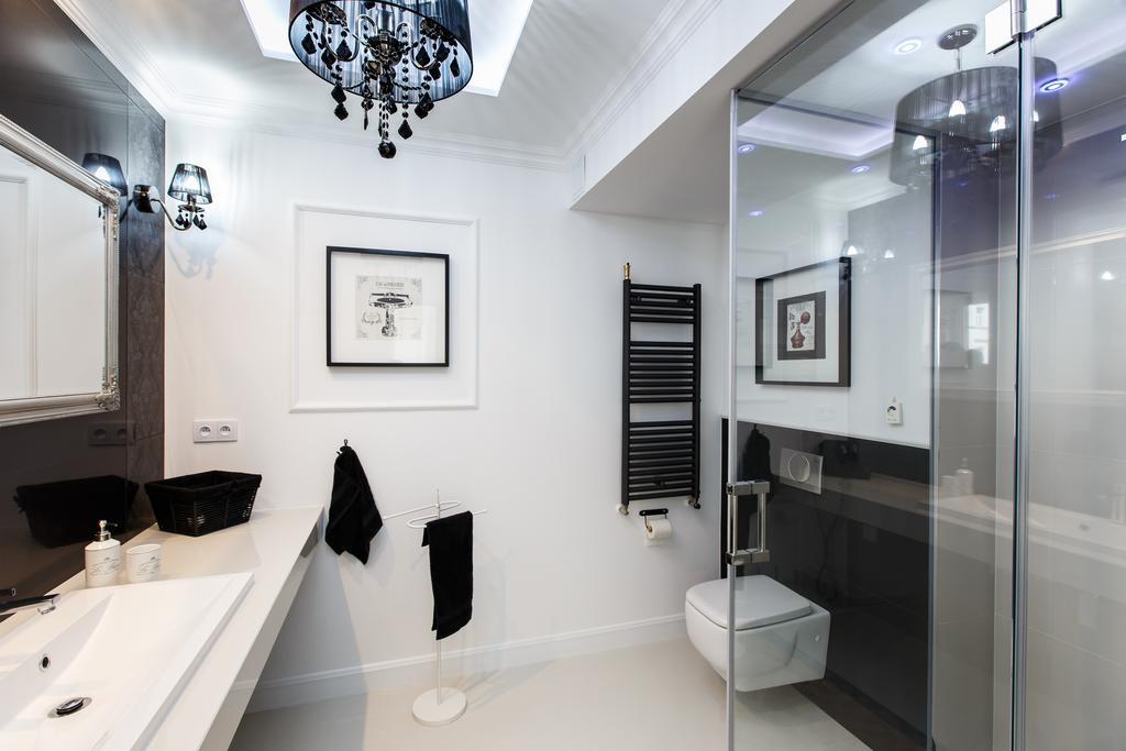 Apartamenty Sienkiewicza - Bezplatny Parking, Centrum, Park, Fv Kielce Bagian luar foto