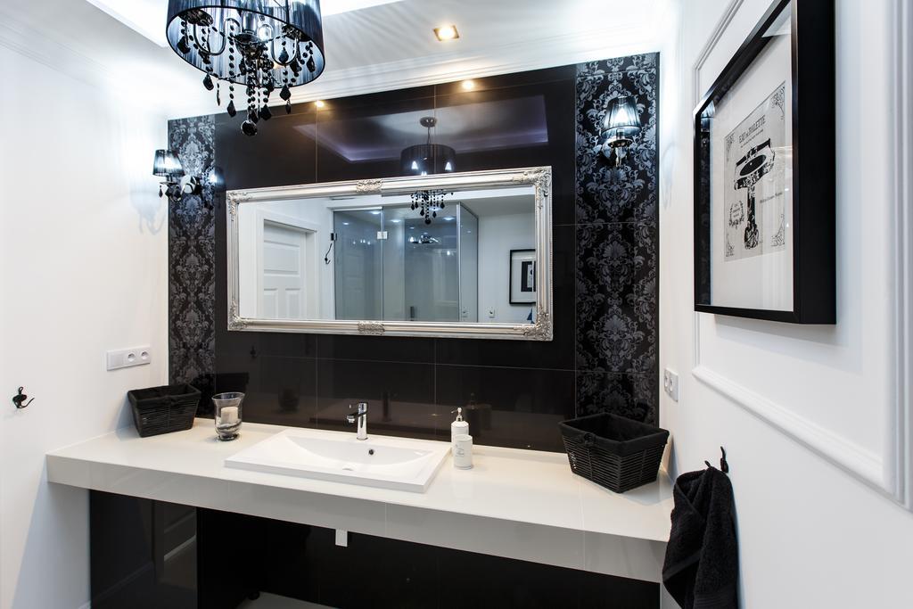 Apartamenty Sienkiewicza - Bezplatny Parking, Centrum, Park, Fv Kielce Bagian luar foto