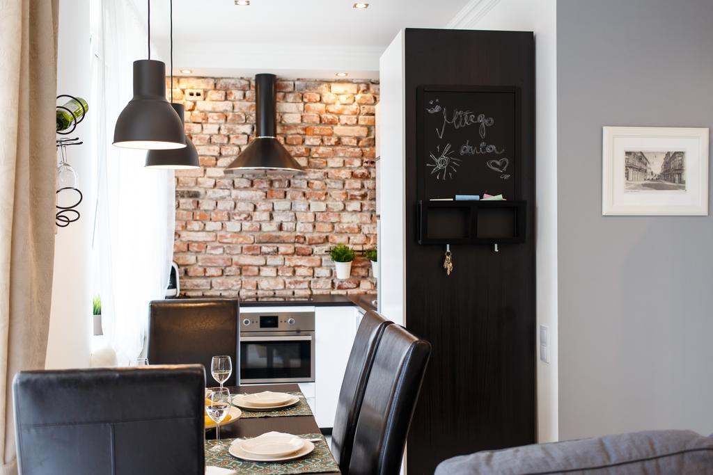 Apartamenty Sienkiewicza - Bezplatny Parking, Centrum, Park, Fv Kielce Bagian luar foto