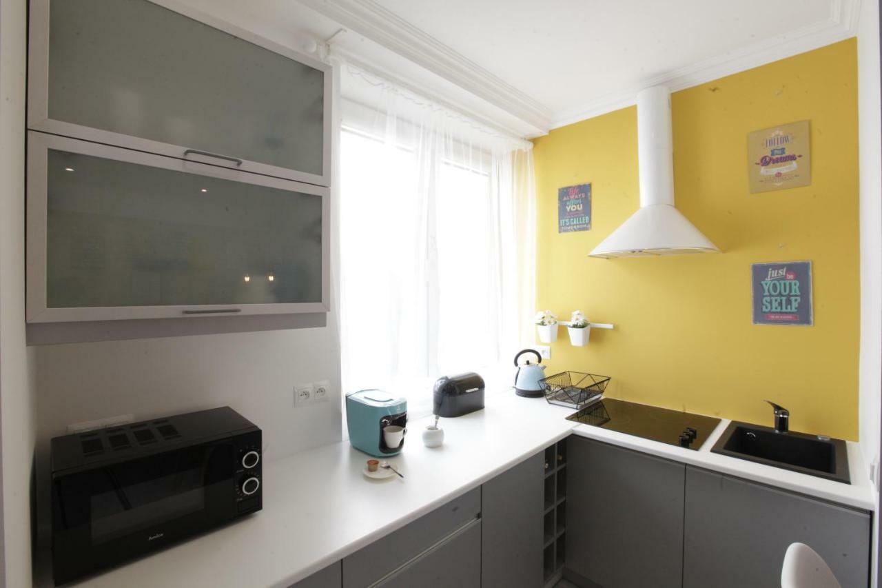 Apartamenty Sienkiewicza - Bezplatny Parking, Centrum, Park, Fv Kielce Bagian luar foto