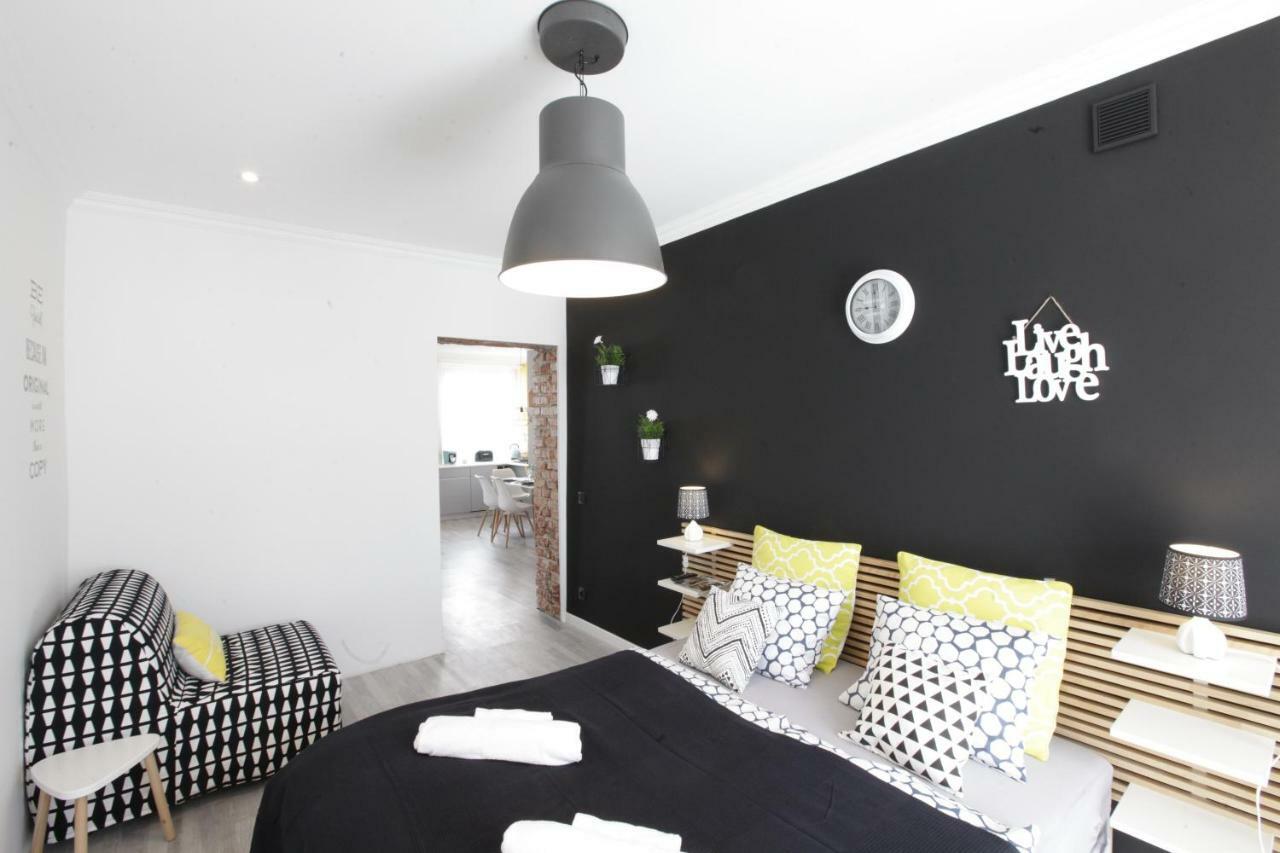 Apartamenty Sienkiewicza - Bezplatny Parking, Centrum, Park, Fv Kielce Bagian luar foto